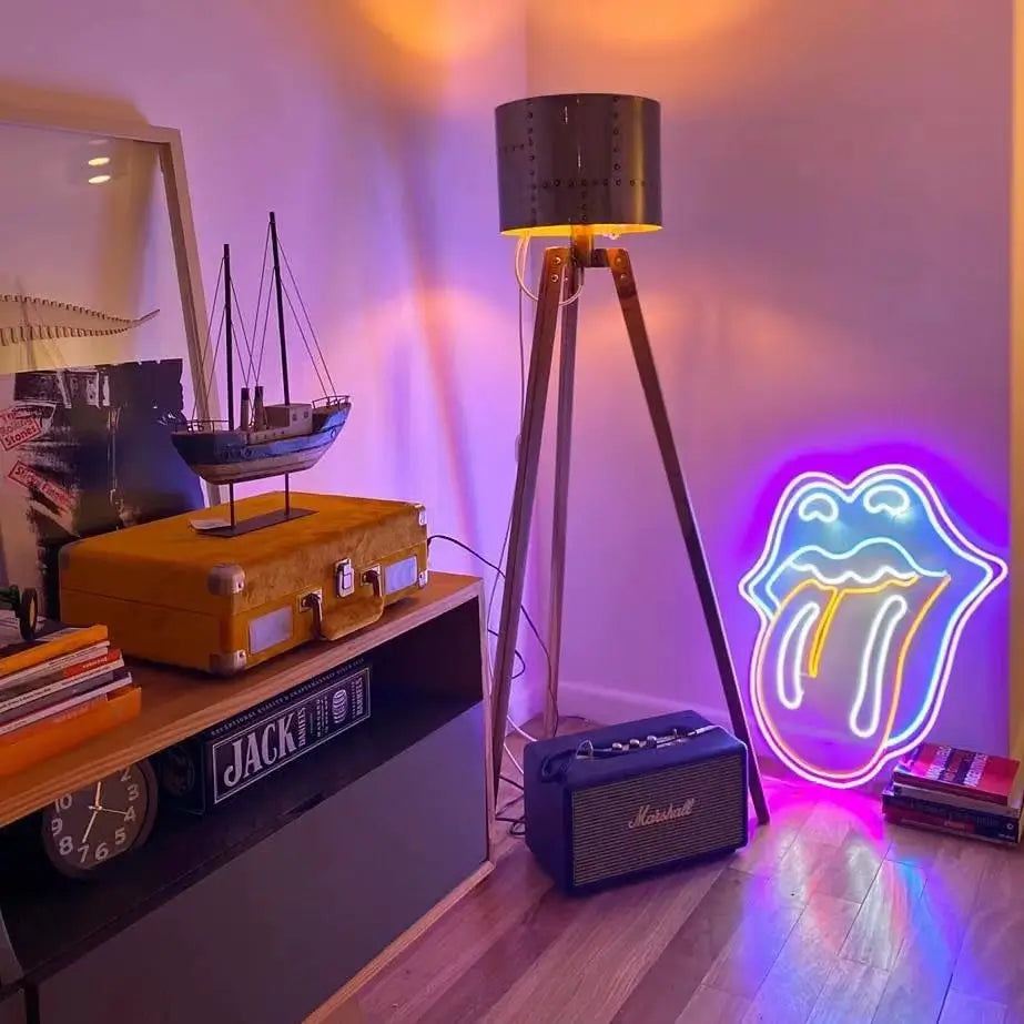 Rolling stones lips neon sign - NeonTitle